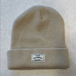 Beige California knit beanie